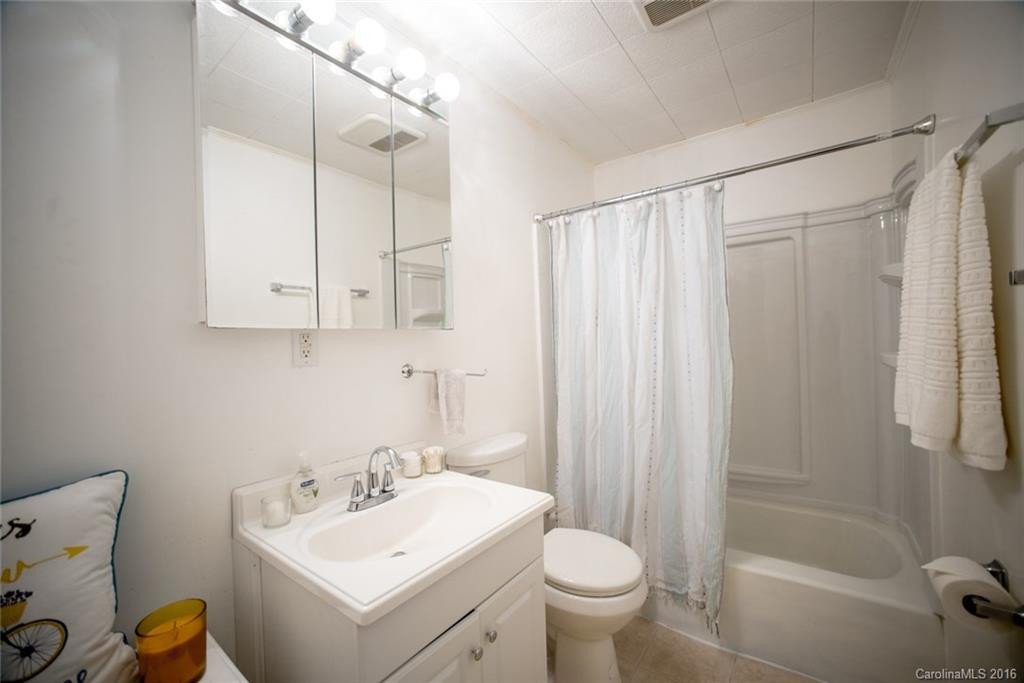 155 Carroll Avenue - Photo 10
