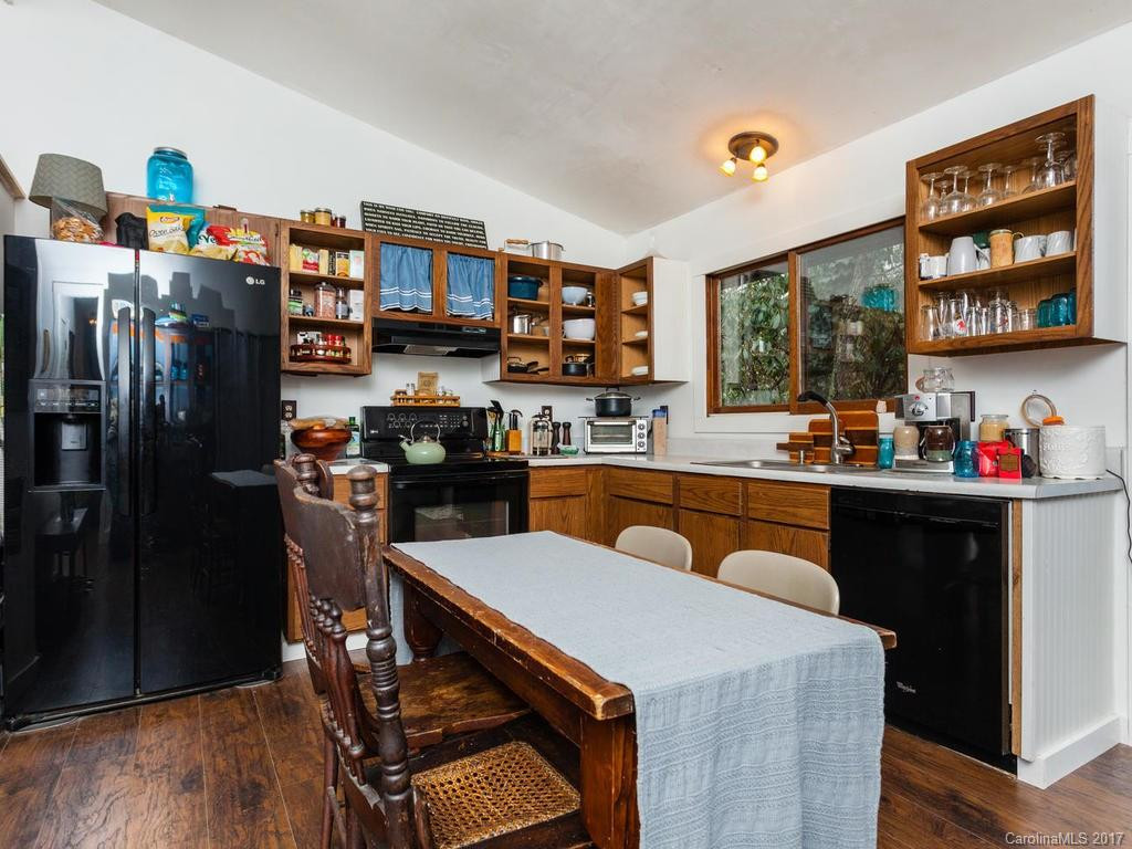 653 Avery Creek Road - Photo 13