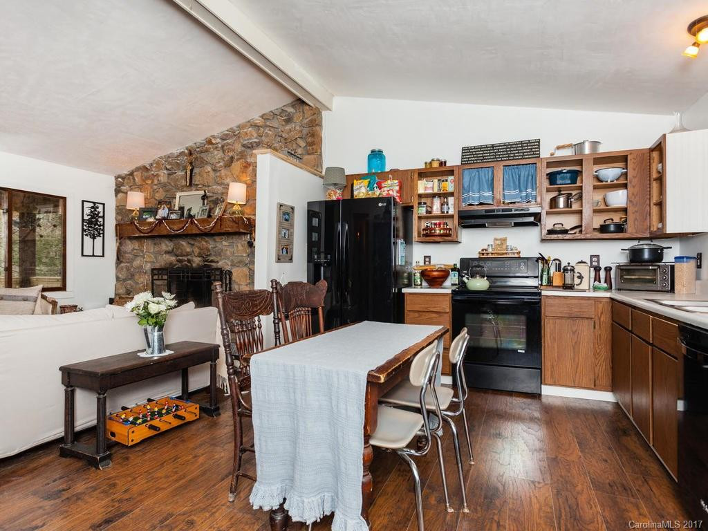 653 Avery Creek Road - Photo 14