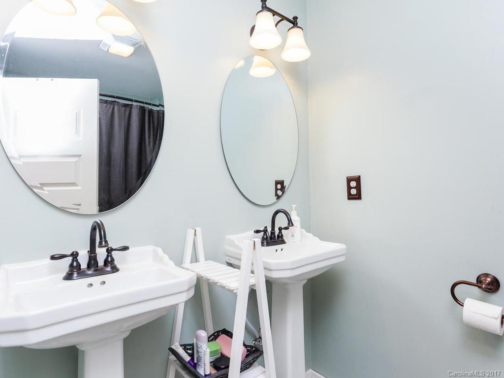 653 Avery Creek Road - Photo 19
