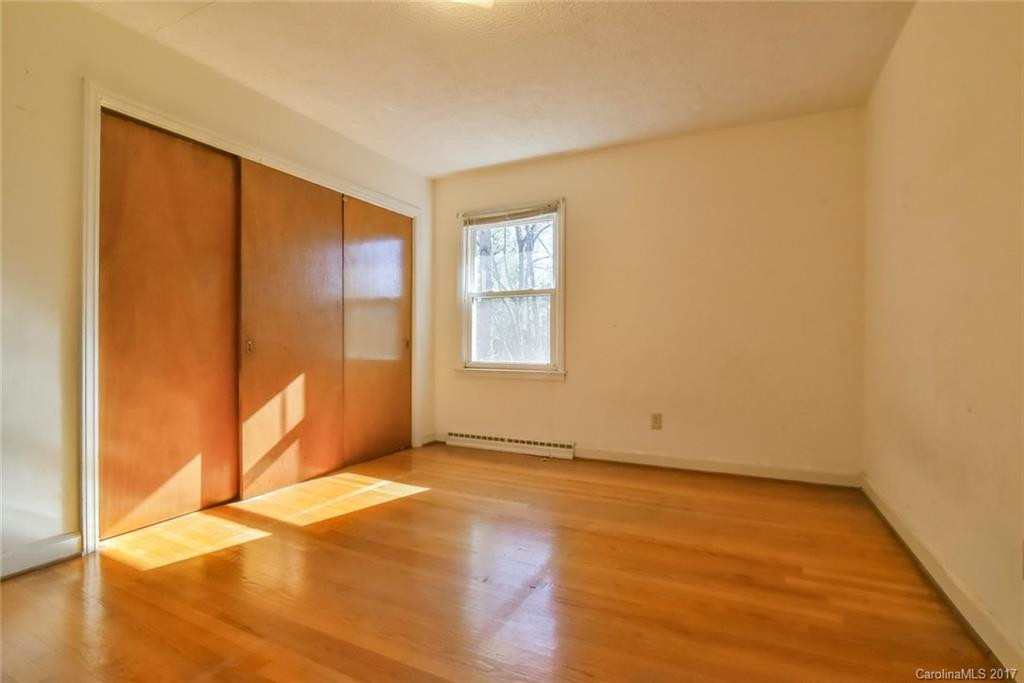 8 Fernlawn Road - Photo 12