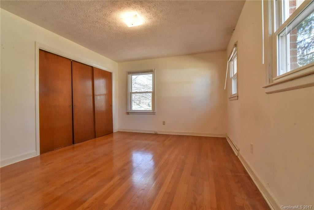 8 Fernlawn Road - Photo 16