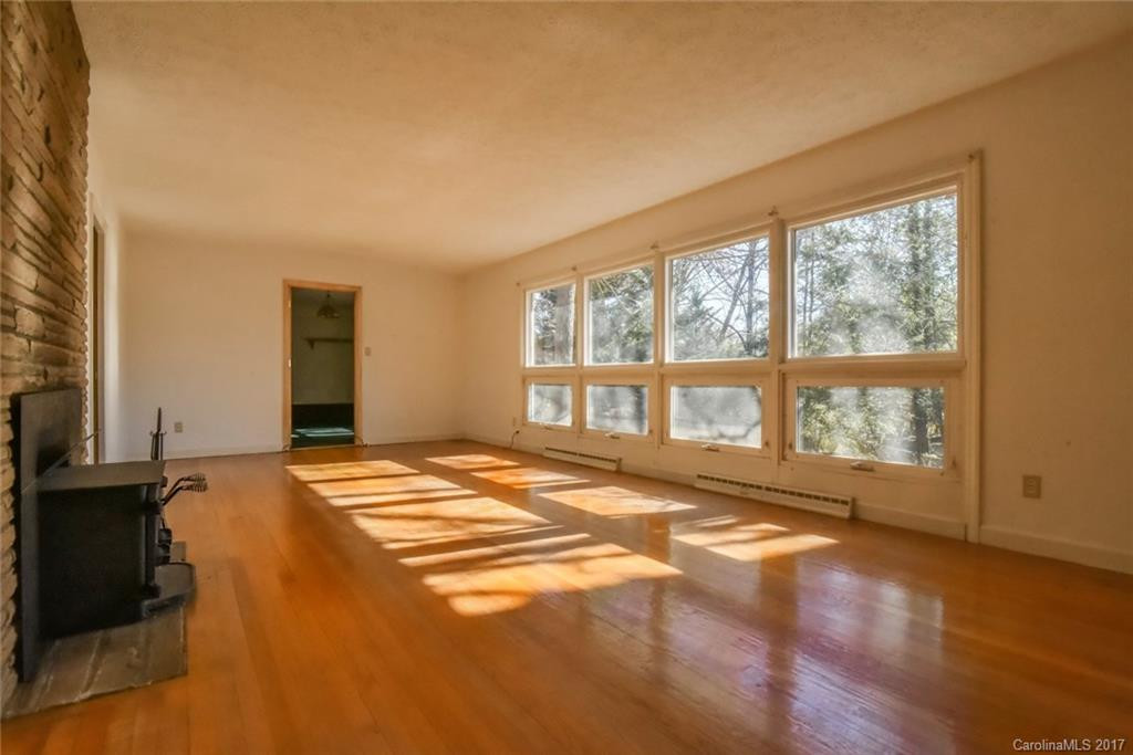 8 Fernlawn Road - Photo 3