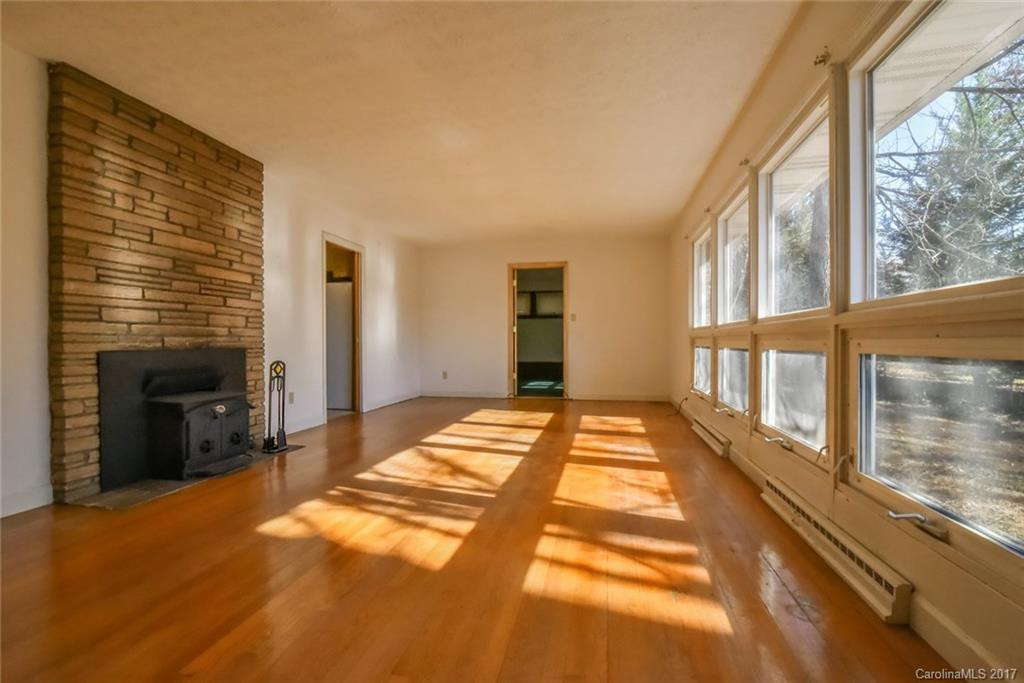 8 Fernlawn Road - Photo 4