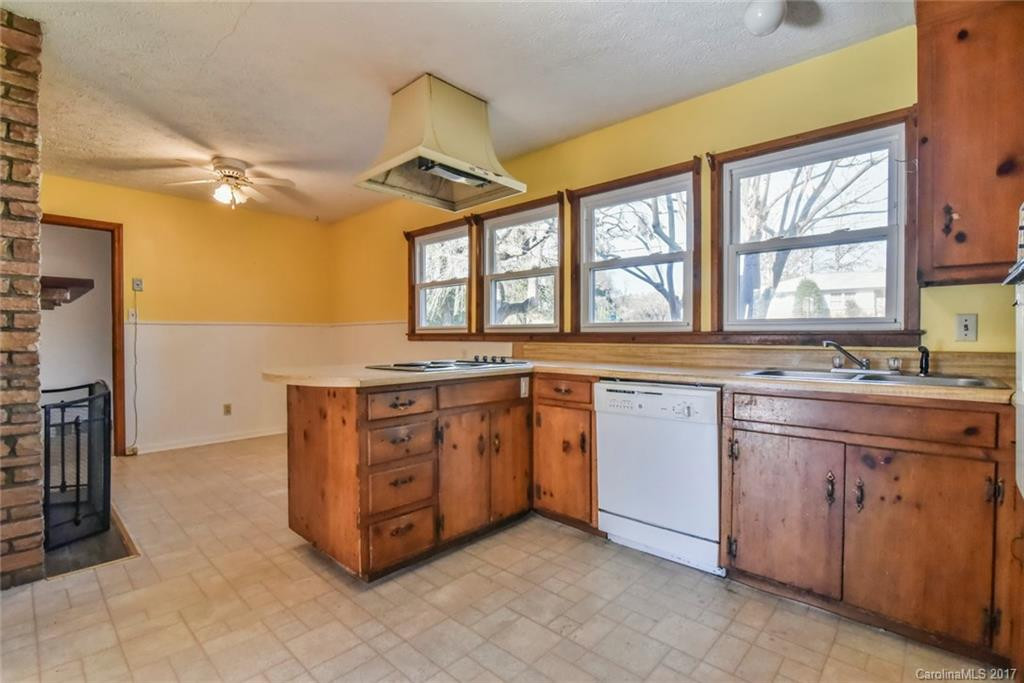 8 Fernlawn Road - Photo 8