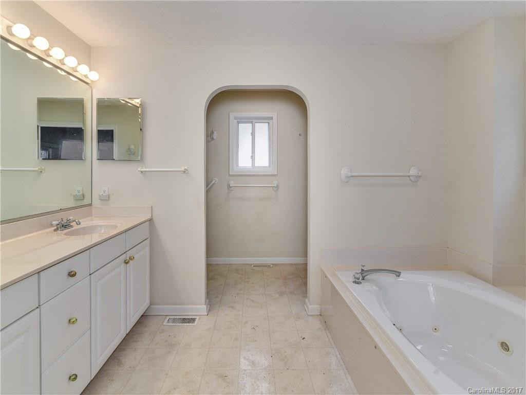 245 Pinnacle View Way - Photo 17