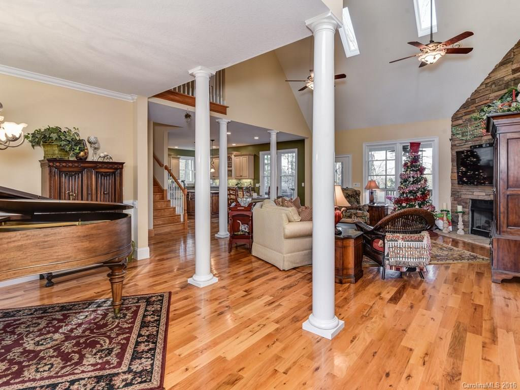 67 Ashley Woods Drive - Photo 2