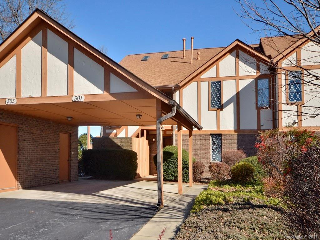 301 Fleetwood Plaza #1