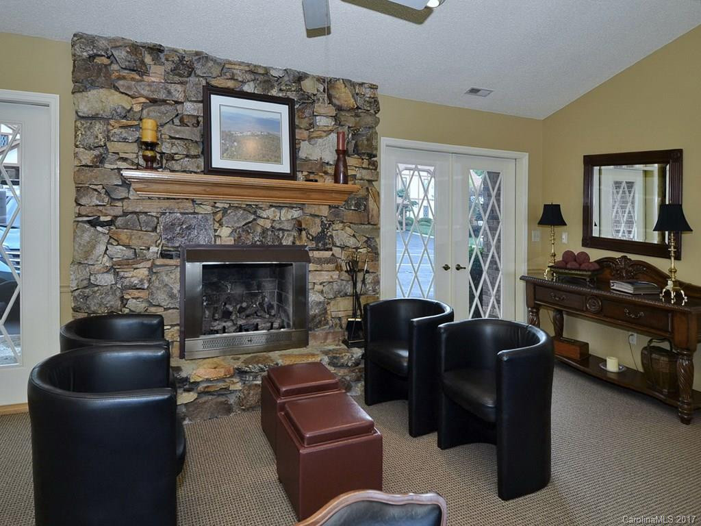 301 Fleetwood Plaza #1 - Photo 22
