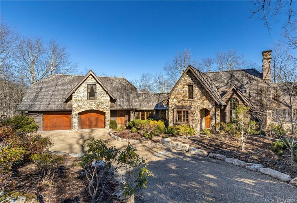 1033 Toxaway Drive - Photo 2