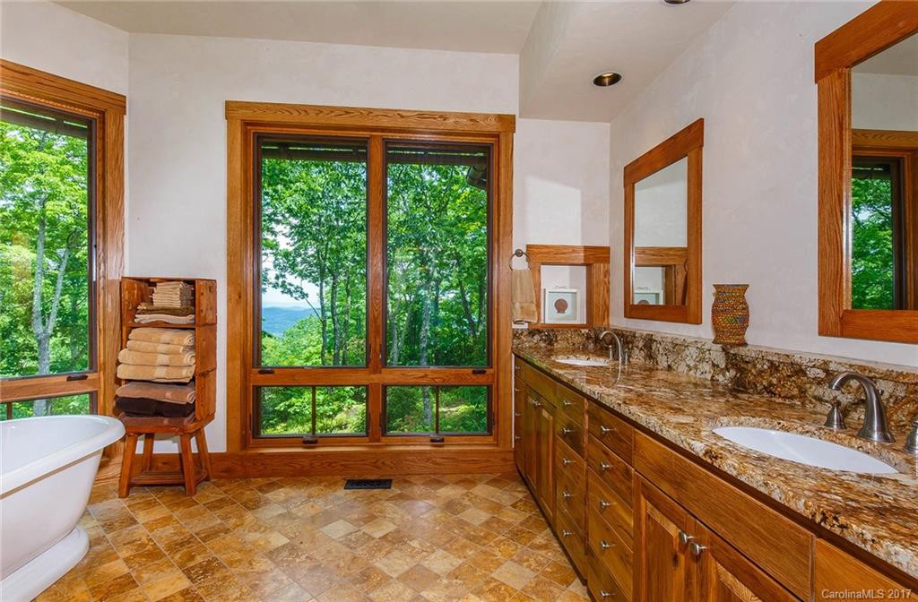 1033 Toxaway Drive - Photo 17