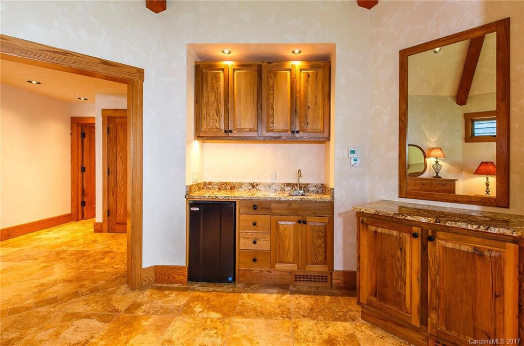 1033 Toxaway Drive - Photo 20