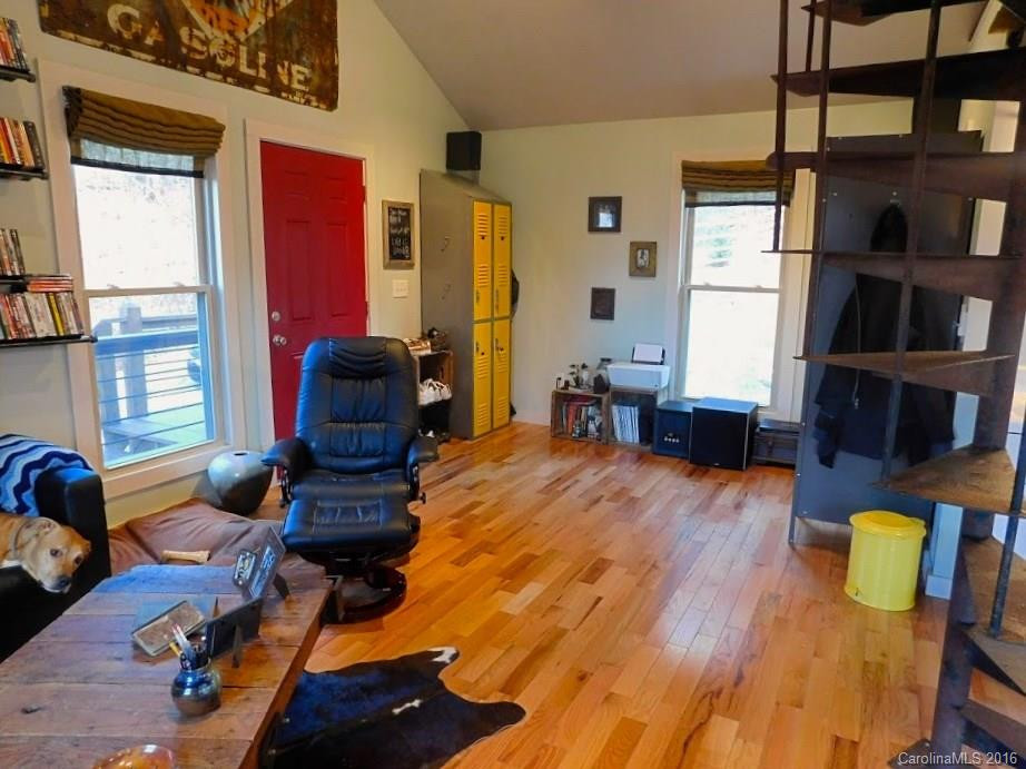 351 Hookers Gap Road - Photo 14