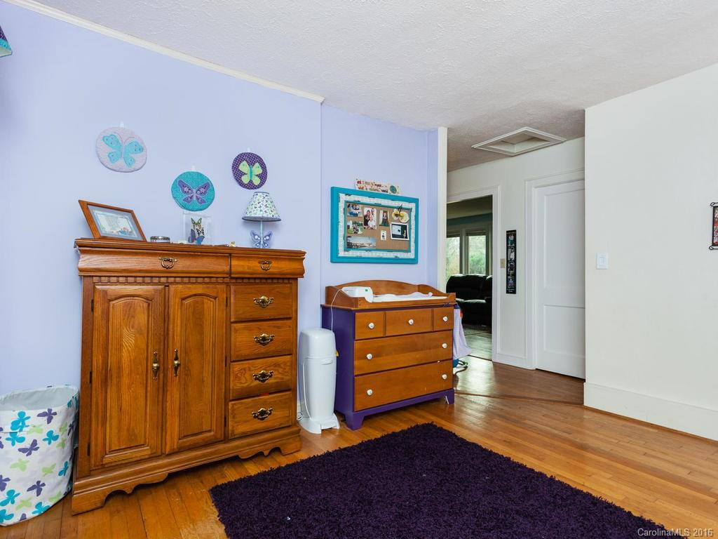 1034 Sylvan Boulevard - Photo 12