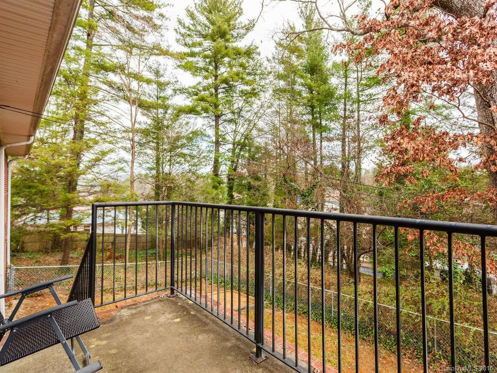 1034 Sylvan Boulevard - Photo 21