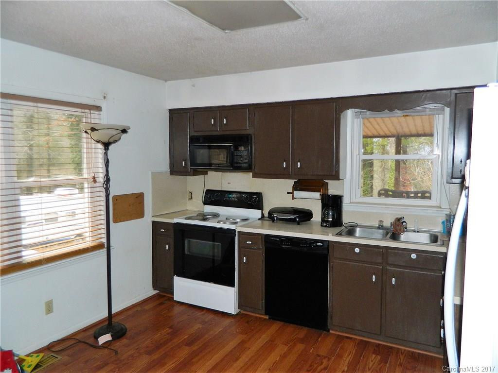 122 Surry Lane #32 - Photo 4