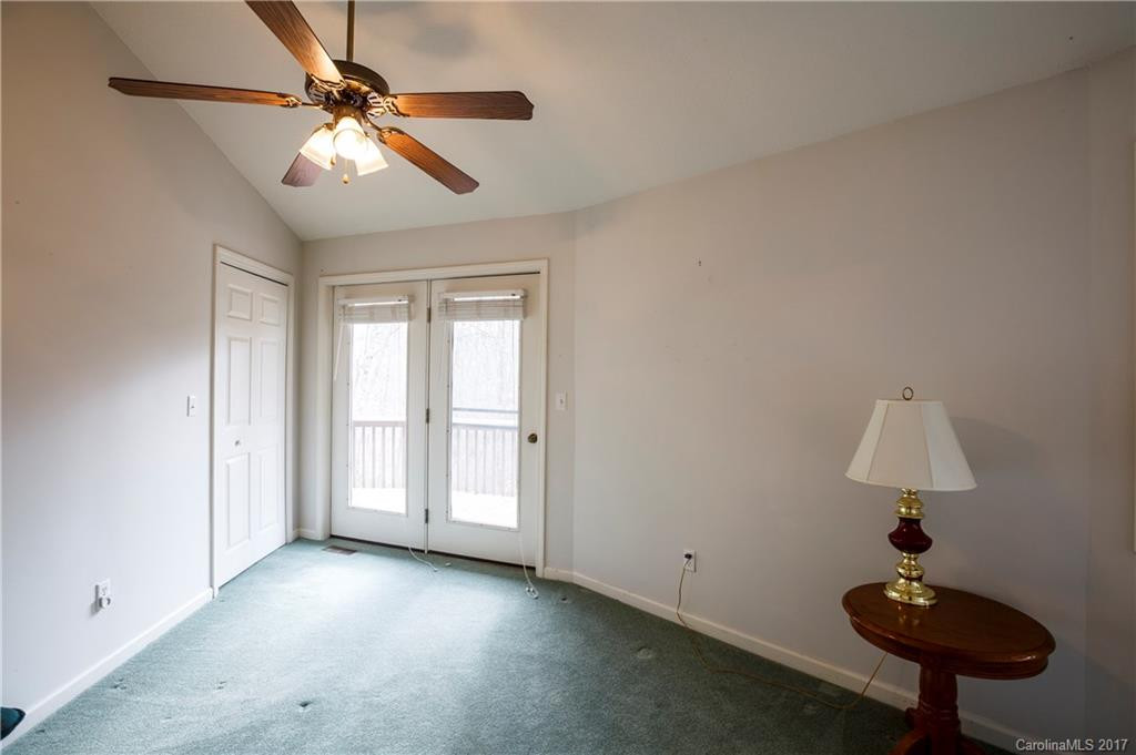 182 Skyland Drive - Photo 13