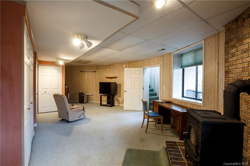 182 Skyland Drive - Photo 15