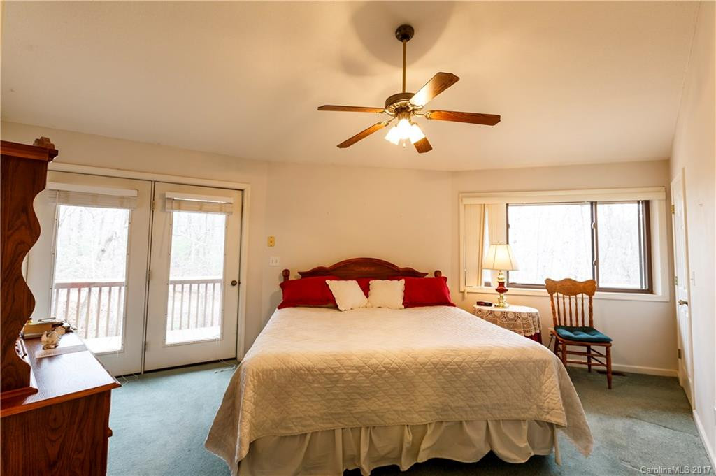 182 Skyland Drive - Photo 6