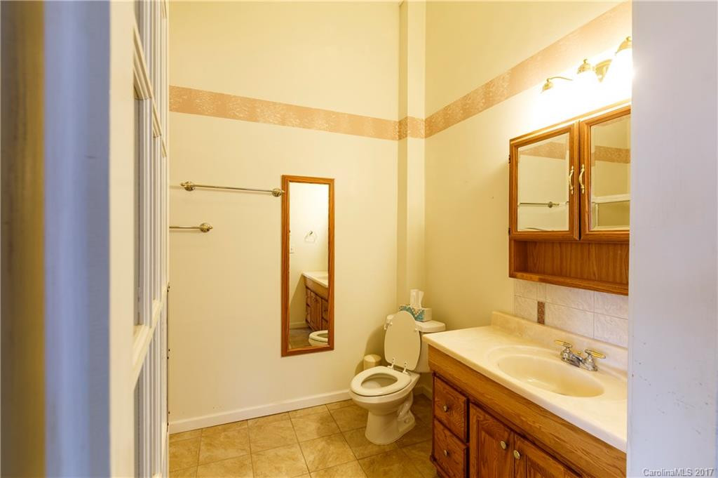 182 Skyland Drive - Photo 7
