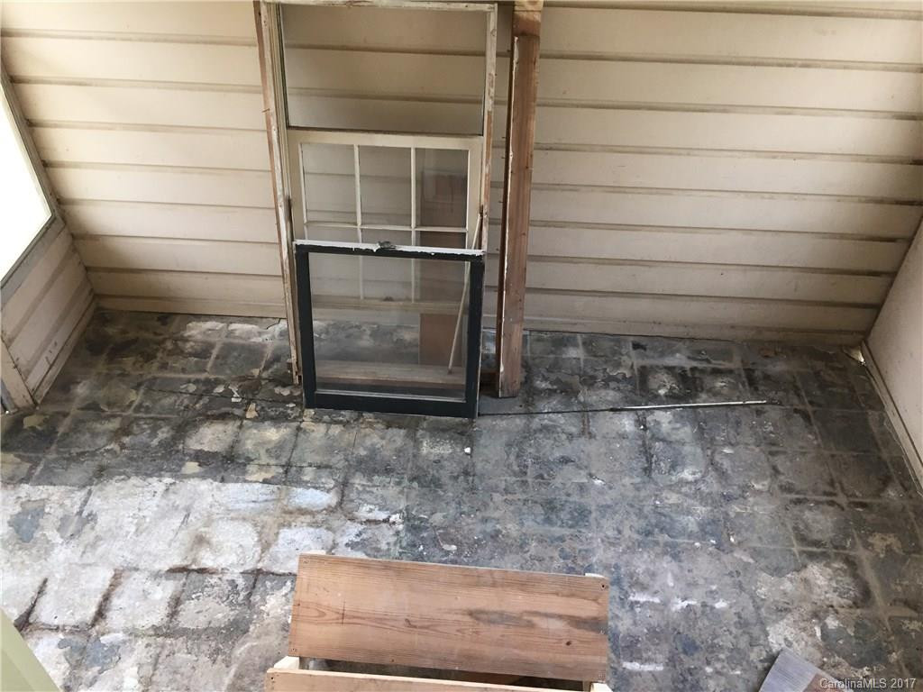 47 Smith Graveyard Road - Photo 15