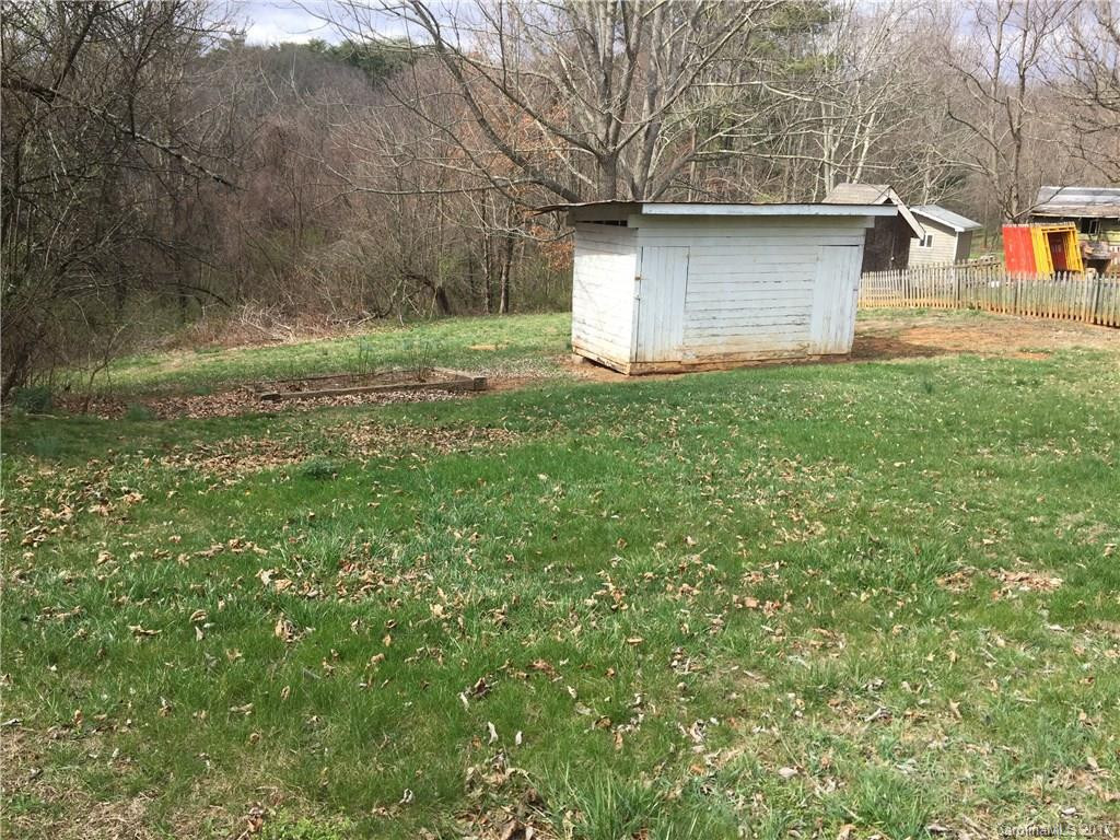 47 Smith Graveyard Road - Photo 5