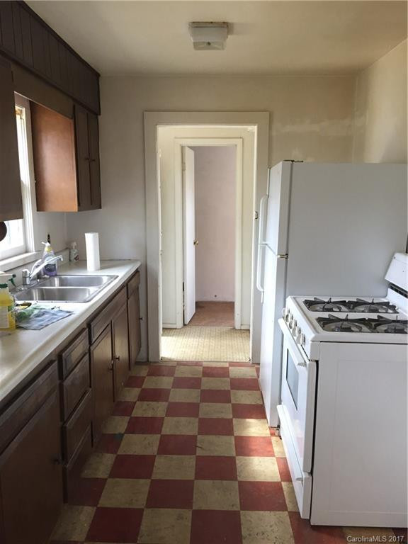 47 Smith Graveyard Road - Photo 10