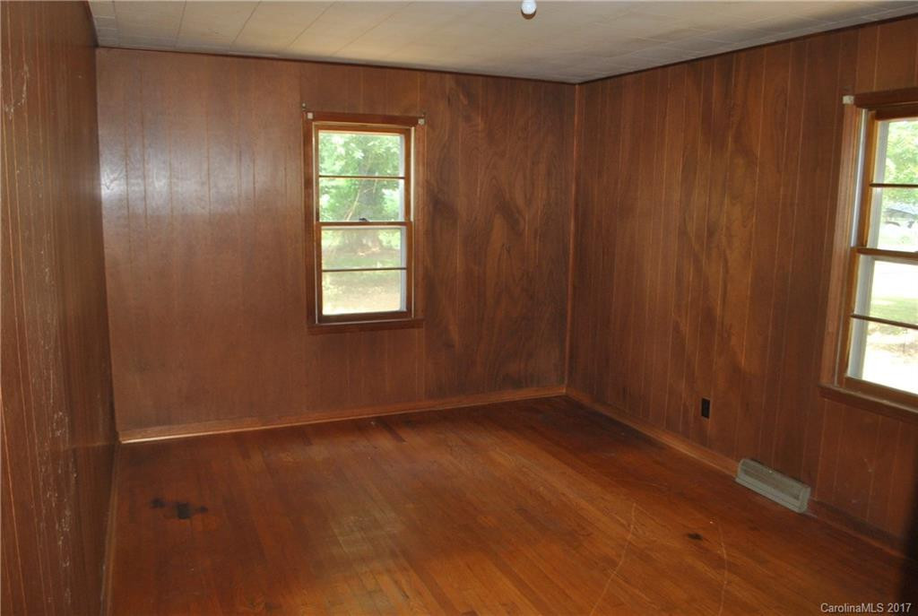 1863 Lake Logan Road - Photo 9