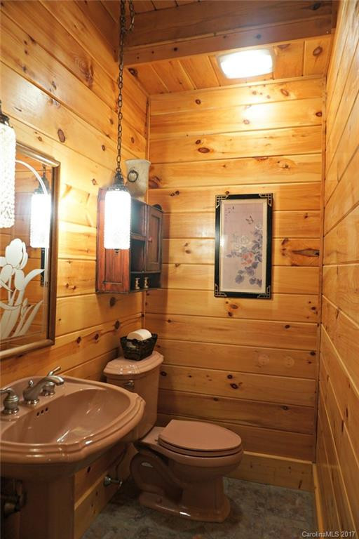 220 Circle Pines Drive - Photo 12