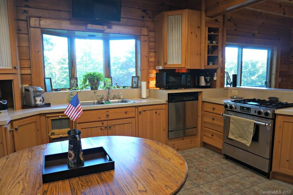 220 Circle Pines Drive - Photo 3