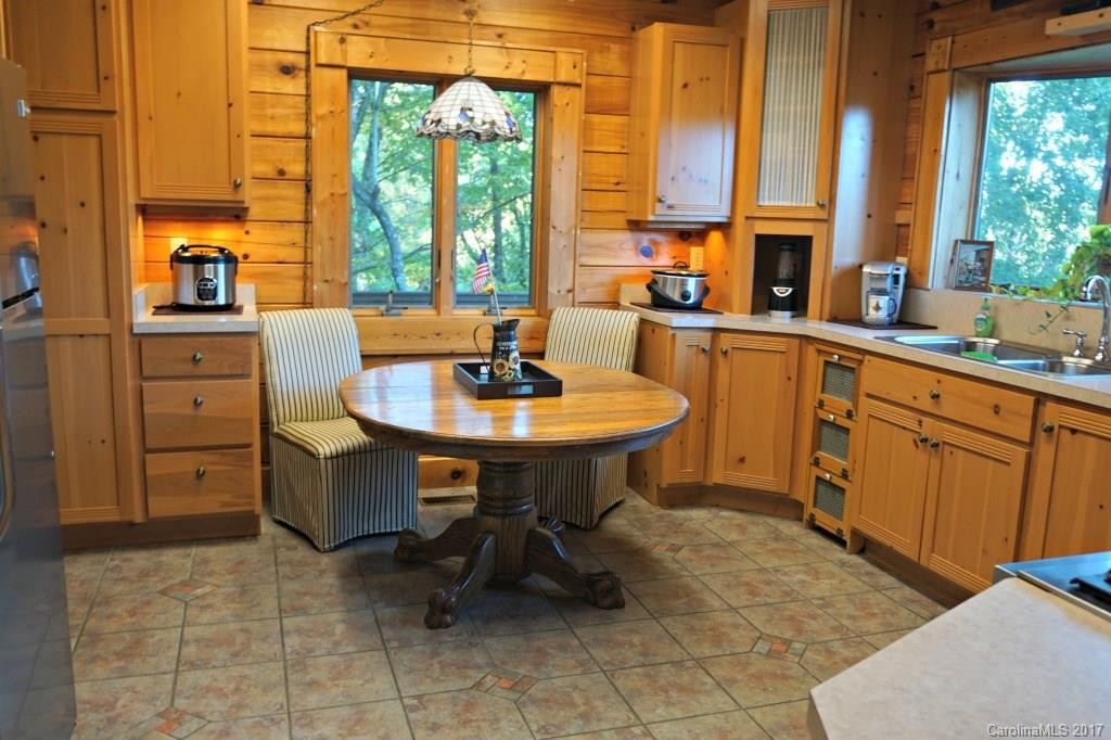 220 Circle Pines Drive - Photo 6