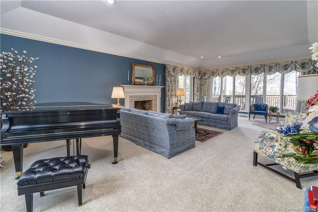 138 Poplar Loop Drive - Photo 6