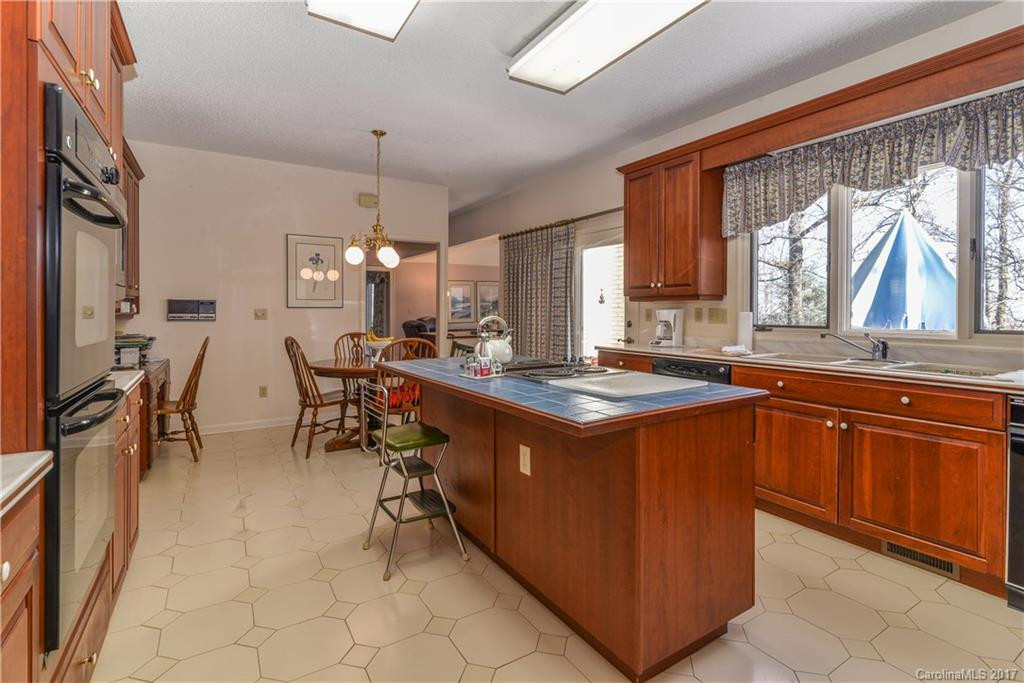 138 Poplar Loop Drive - Photo 10