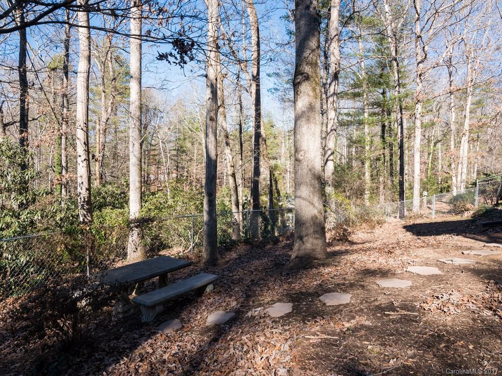646 Sunset Drive - Photo 21
