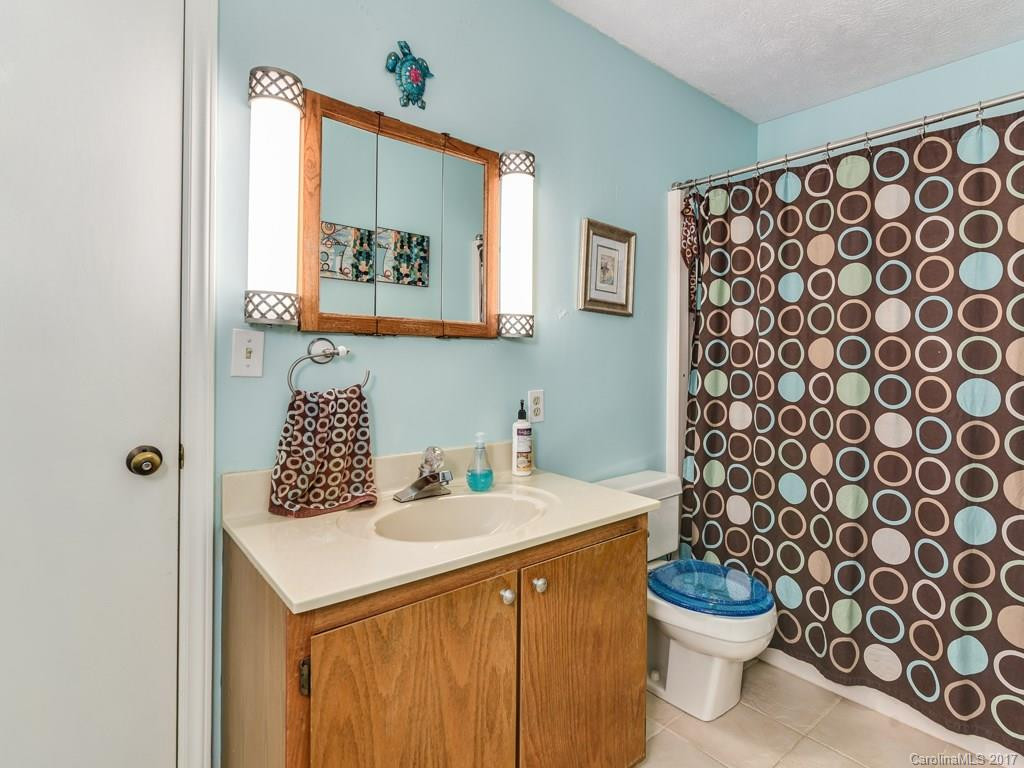 646 Sunset Drive - Photo 10