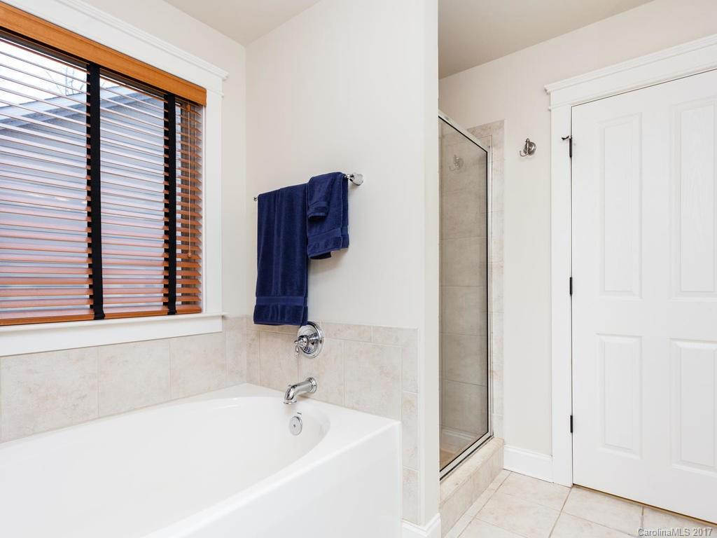 9 Hoolet Court - Photo 6