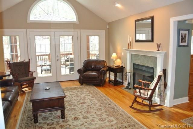 306 Golden Hawk Trail - Photo 2