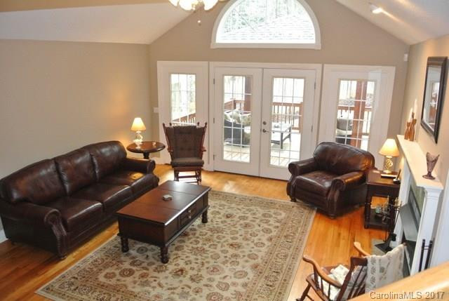 306 Golden Hawk Trail - Photo 3
