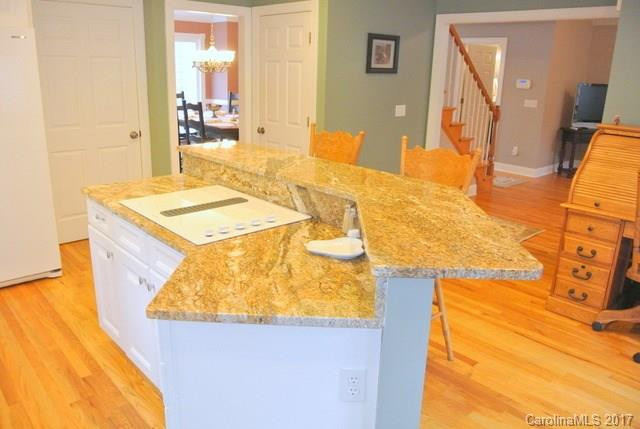 306 Golden Hawk Trail - Photo 7
