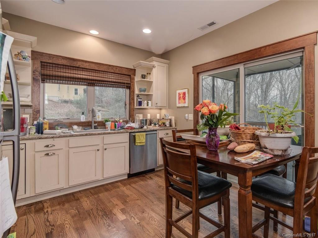39 Houston Street - Photo 6