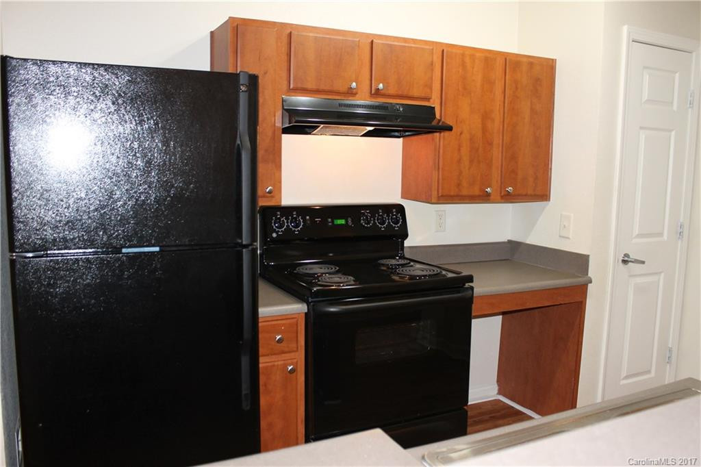 600 Vista Lake Drive #102 - Photo 2
