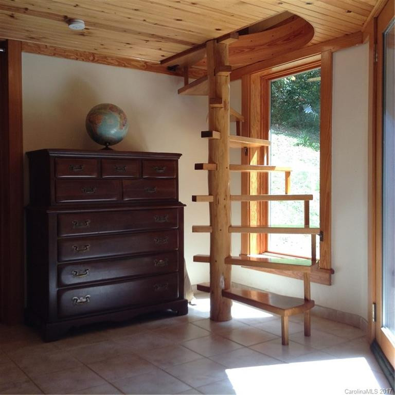 597 Clear Creek Road - Photo 11