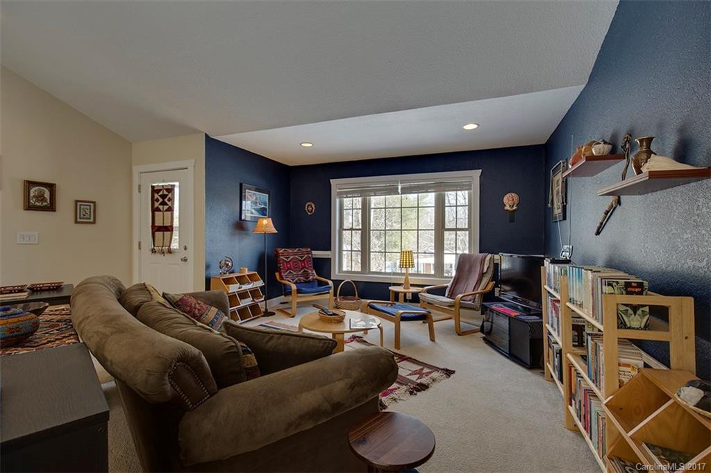 172 McMinn Avenue - Photo 4
