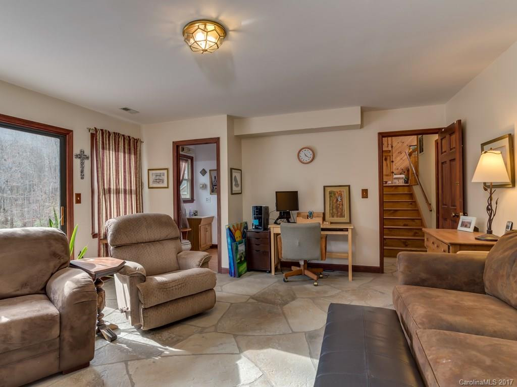 9374 Holbert Cove Road - Photo 13
