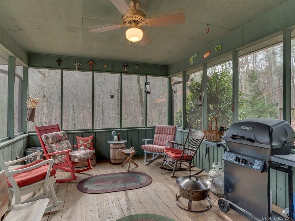 9374 Holbert Cove Road - Photo 15
