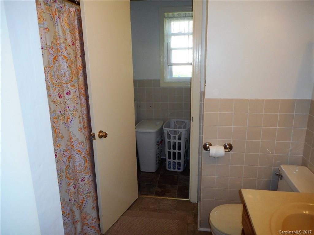 244 Crestview Street - Photo 15