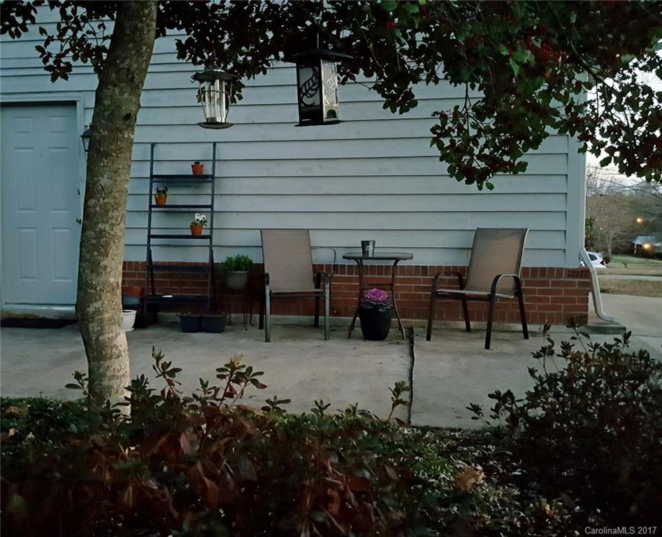 244 Crestview Street - Photo 18