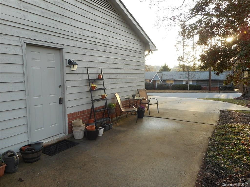 244 Crestview Street - Photo 22
