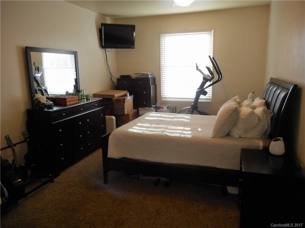 244 Crestview Street - Photo 9
