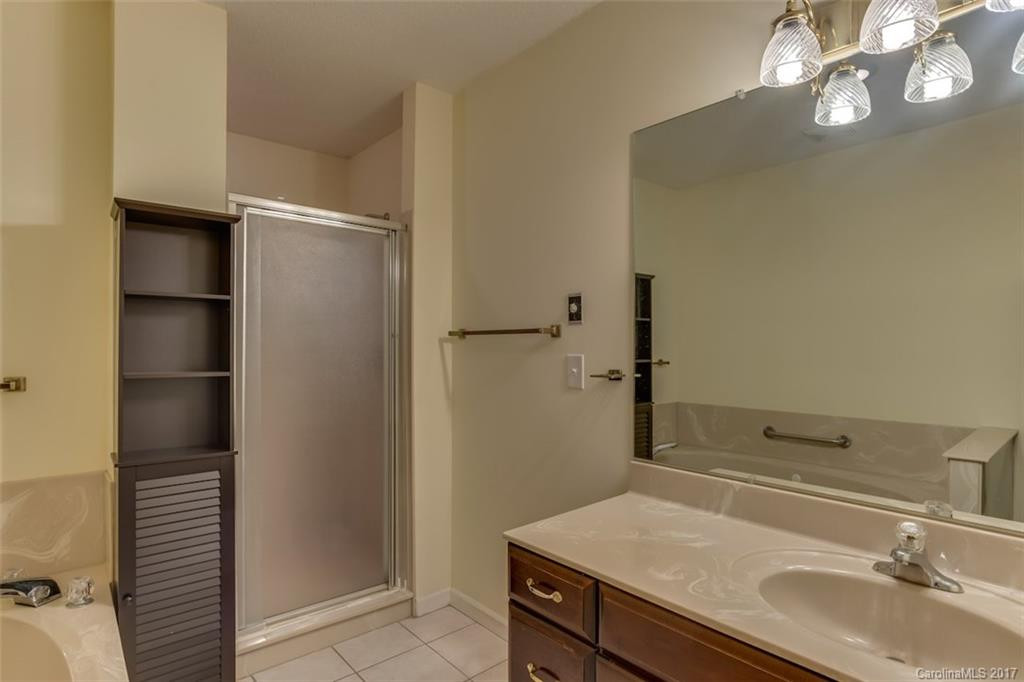 501 Plantation Drive - Photo 12